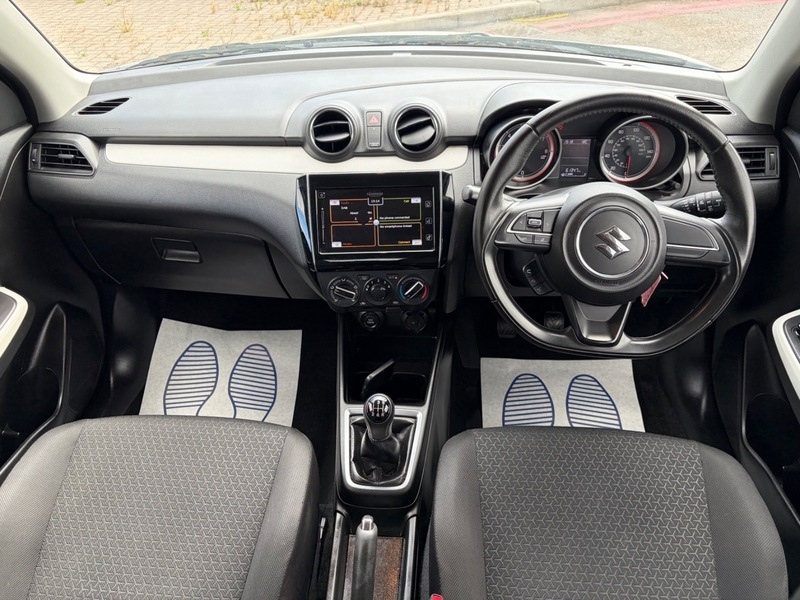 Suzuki Swift Attitude Silver #16