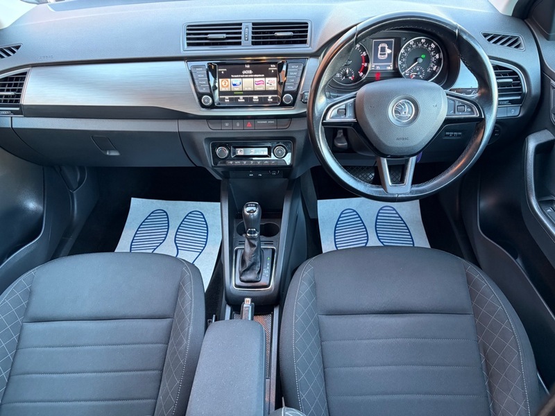 Skoda Fabia Tdi Se L Hatchback Red #16
