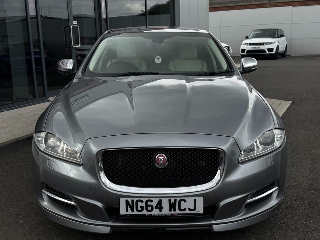 Jaguar XJ 3.0D V6 Portfolio Black #7