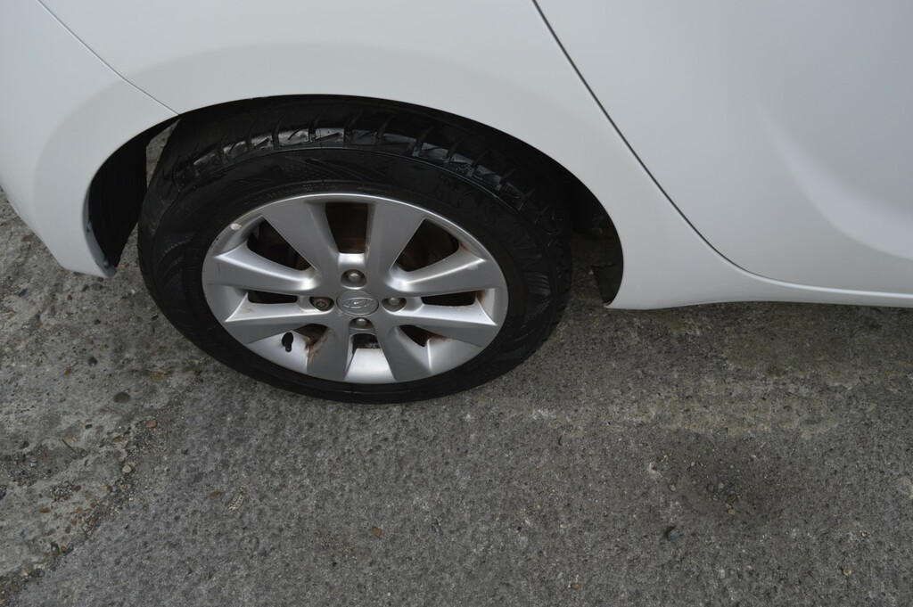 Hyundai I20 1.4 Hatchback Red #21