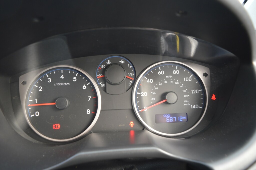 Hyundai I20 1.4 Hatchback Red #15