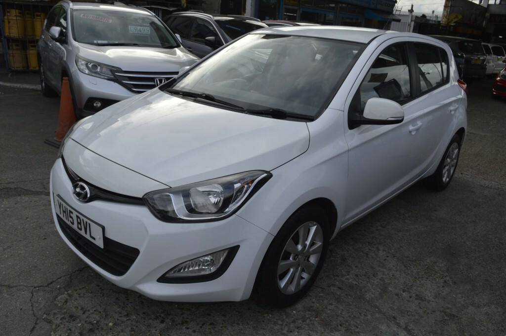 Hyundai I20 1.4 Hatchback Red #26