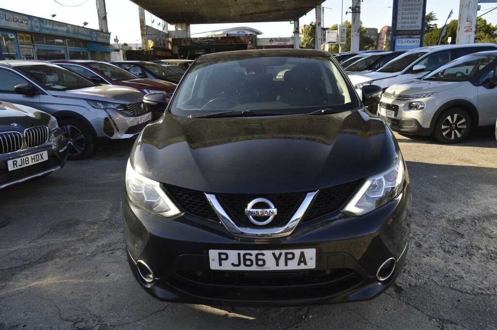 Nissan Qashqai N-connecta Dci Red #7