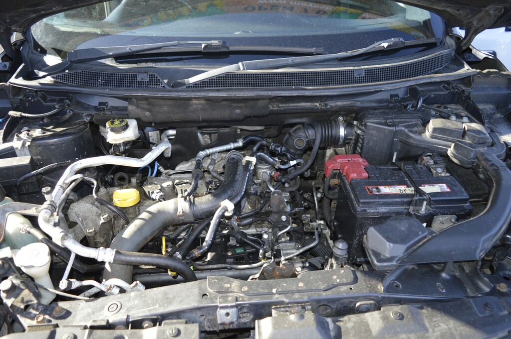 Nissan Qashqai N-connecta Dci Red #21