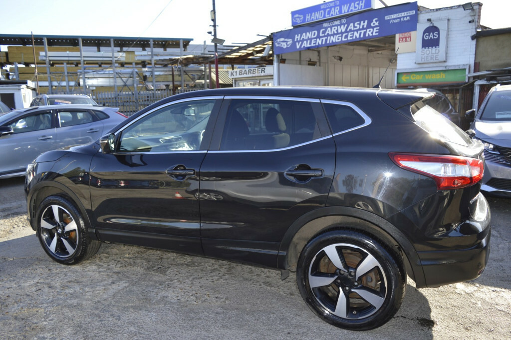 Nissan Qashqai N-connecta Dci Red #27