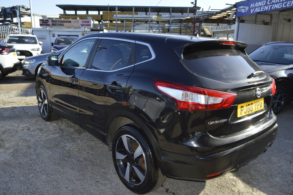 Nissan Qashqai N-connecta Dci Red #29