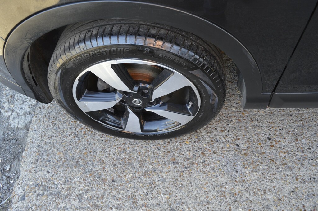 Nissan Qashqai N-connecta Dci Red #25