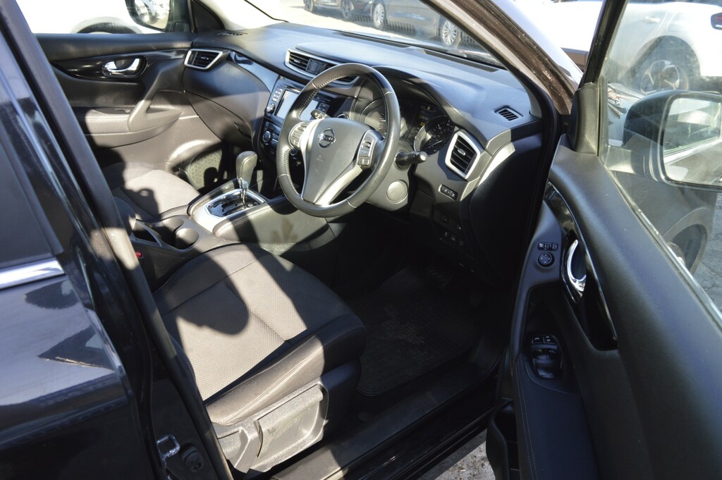 Nissan Qashqai N-connecta Dci Red #14