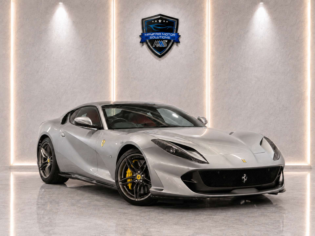 Ferrari 812 Superfast Superfast Semi-auto Grey