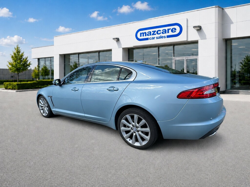Jaguar XF V6 Premium Luxury Red #3