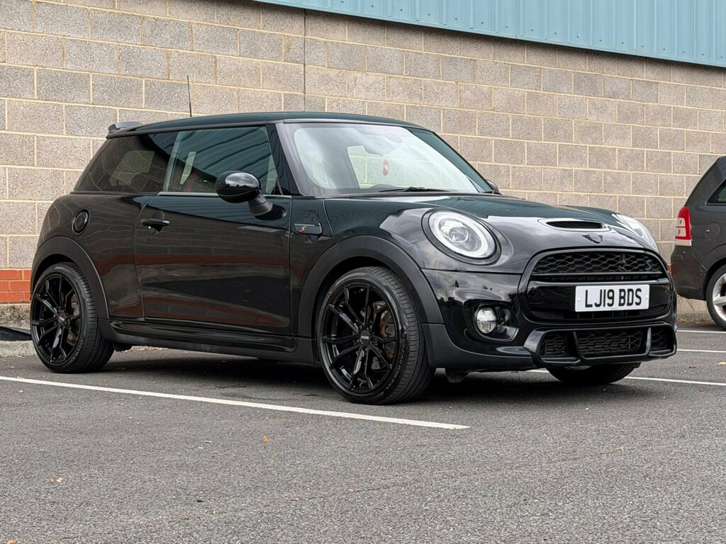 Mini Hatch 2.0 Cooper S Sport Steptronic Euro 6 Ss Black