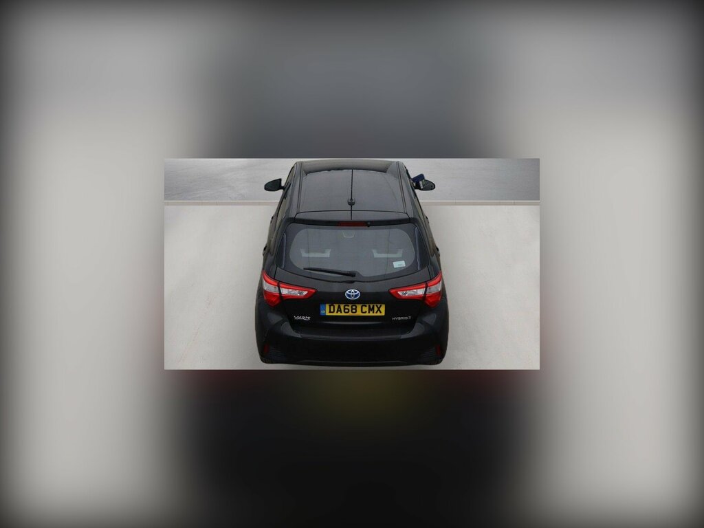 Toyota Yaris 1.5 Vvt-h Icon E-cvt Euro 6 Ss Black #2
