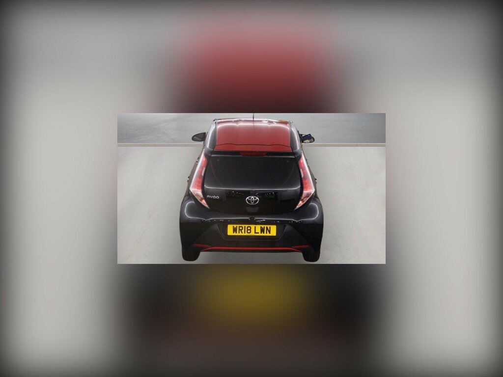 Toyota Aygo 1.0 Vvt-i X-press X-shift Euro 6 Black #3