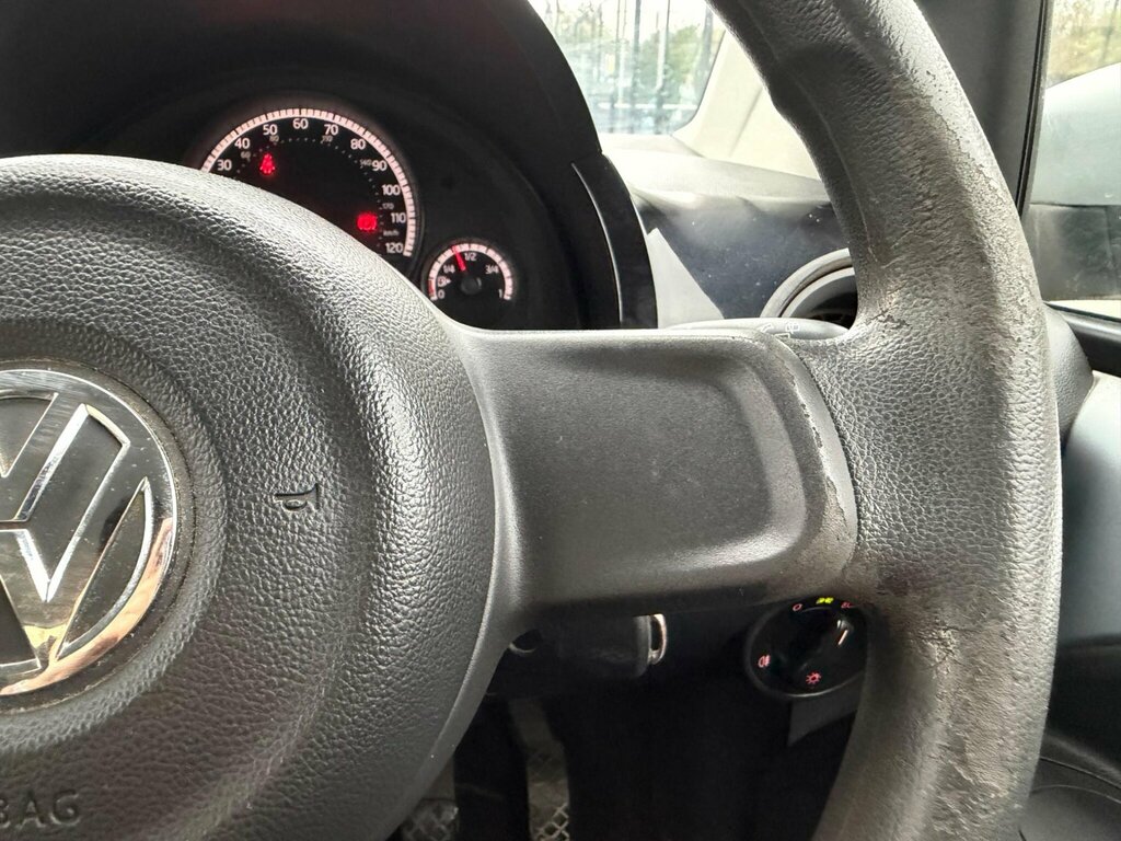 Volkswagen Up 1.0 High Up 74 Bhp White #22