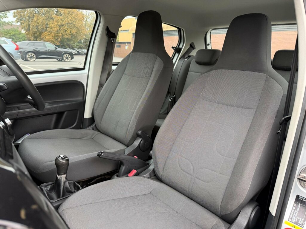 Volkswagen Up 1.0 High Up 74 Bhp White #20