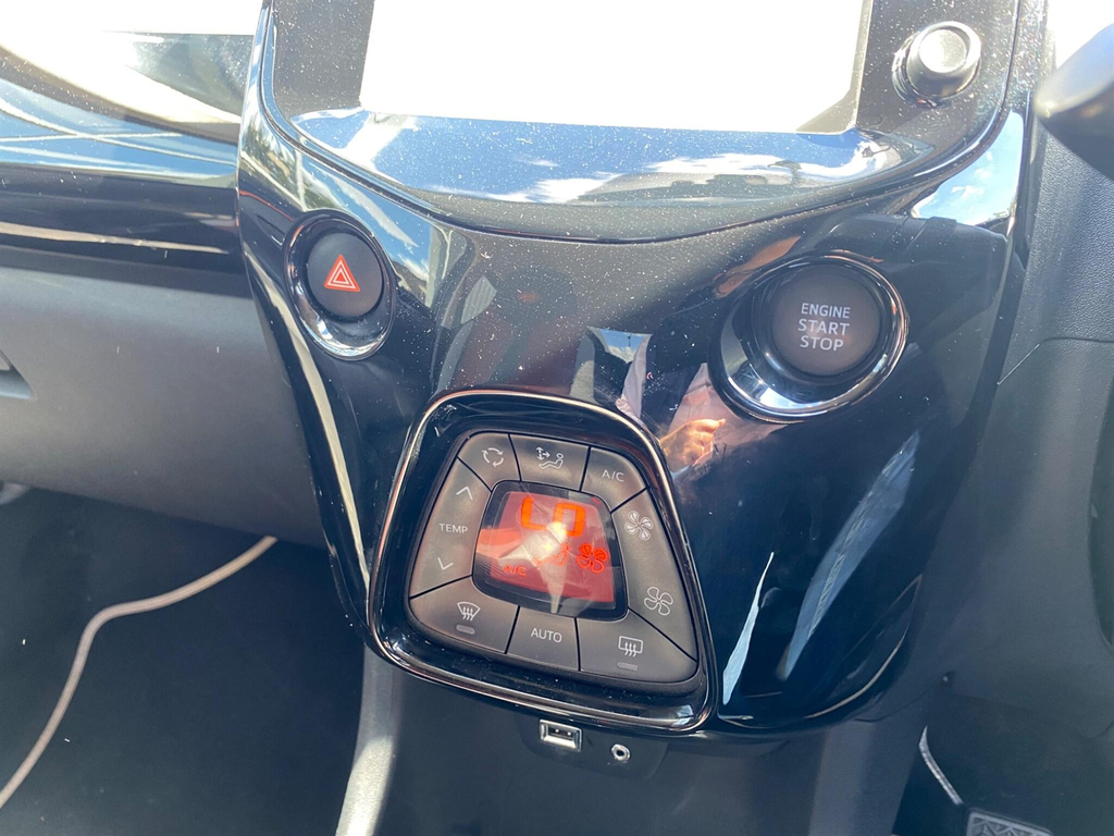 Peugeot 108 Active #10