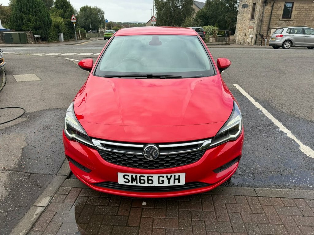 Vauxhall Astra 1.4L Elite Red #6