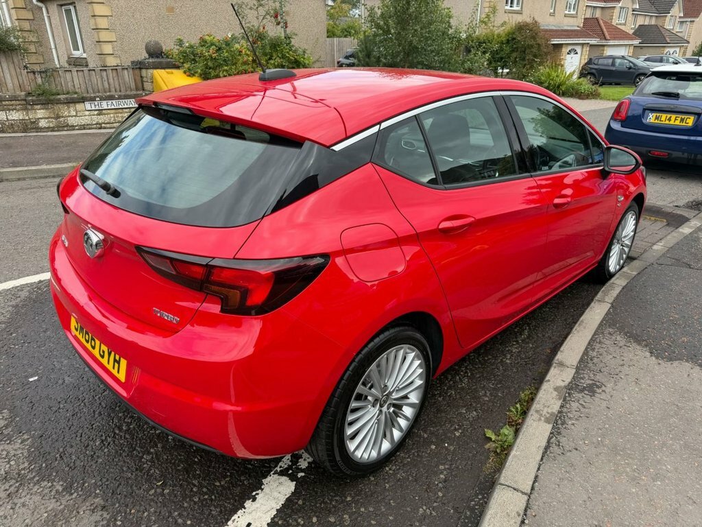 Vauxhall Astra 1.4L Elite Red #5