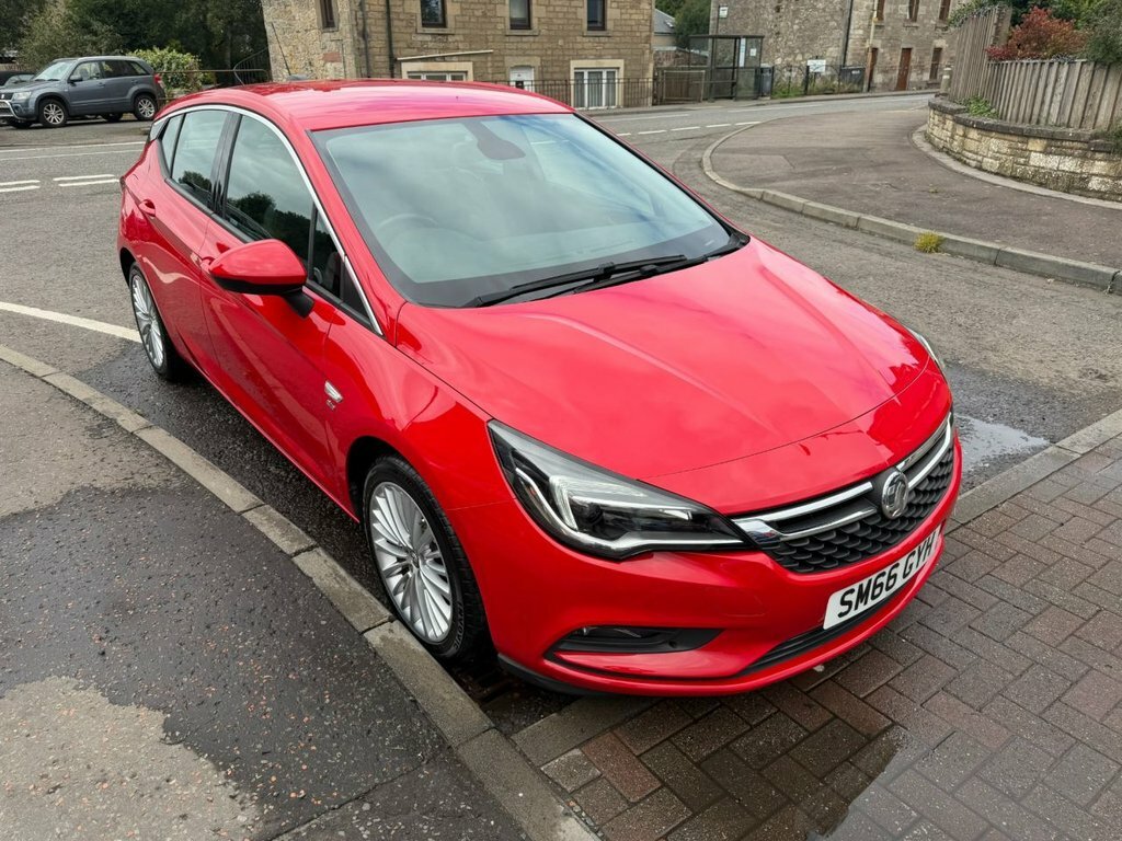 Vauxhall Astra 1.4L Elite Red #4