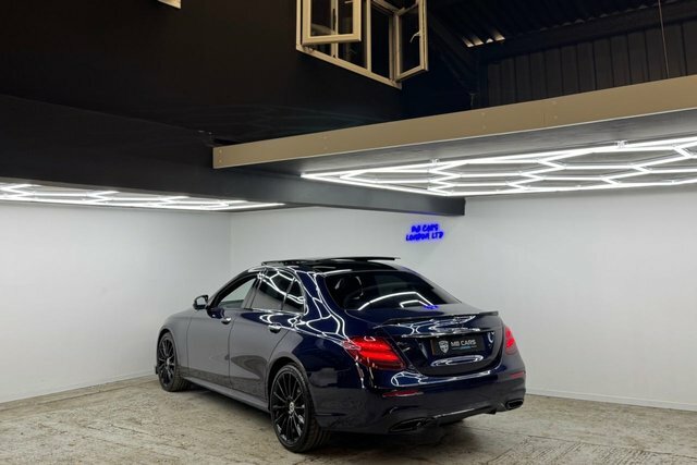 Mercedes-Benz E Class 2020 2.0 E220d Amg Line Night Edition Premium Plu KM20WEU Blue #2