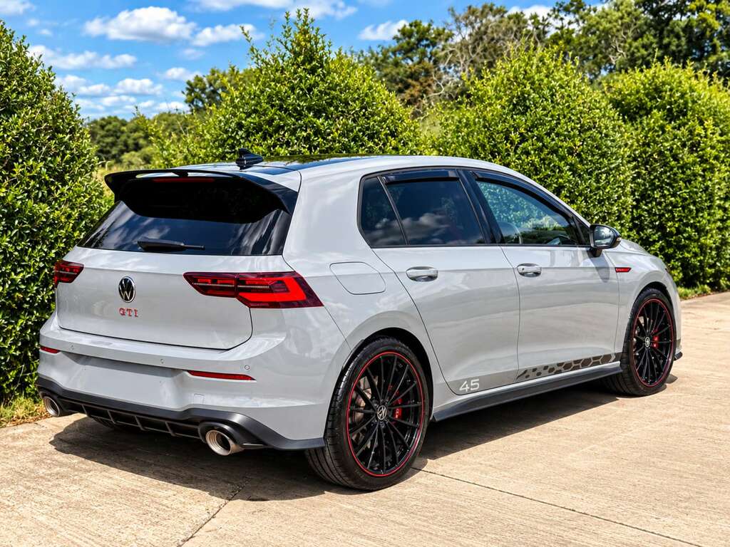 Volkswagen Golf 2.0 Golf Gti Clubsport 45 Tsi Grey #2