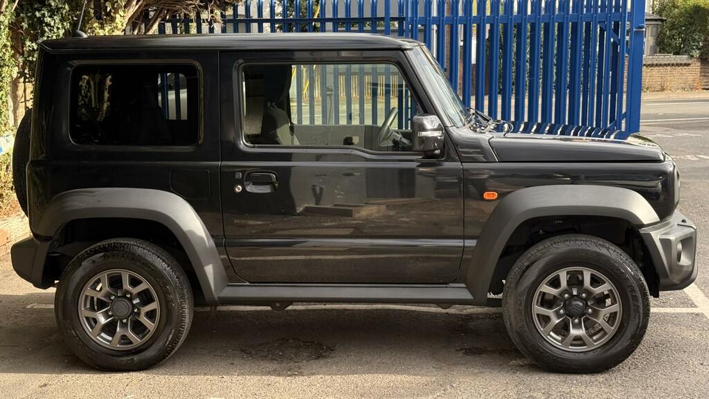 Suzuki Jimny 1.5 Sierra Suv Allgrip 4Wd Black #5
