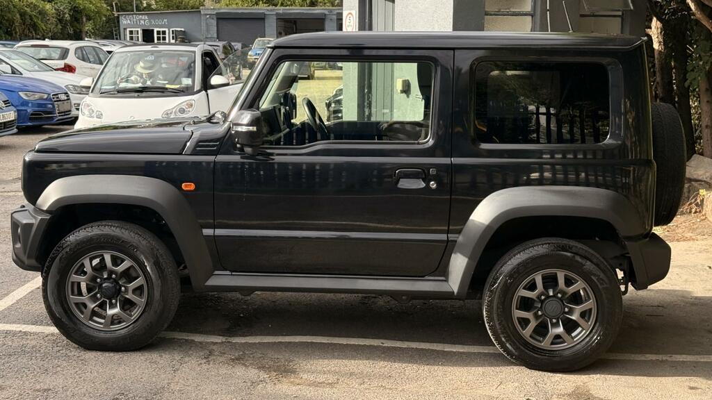 Suzuki Jimny 1.5 Sierra Suv Allgrip 4Wd Black #4
