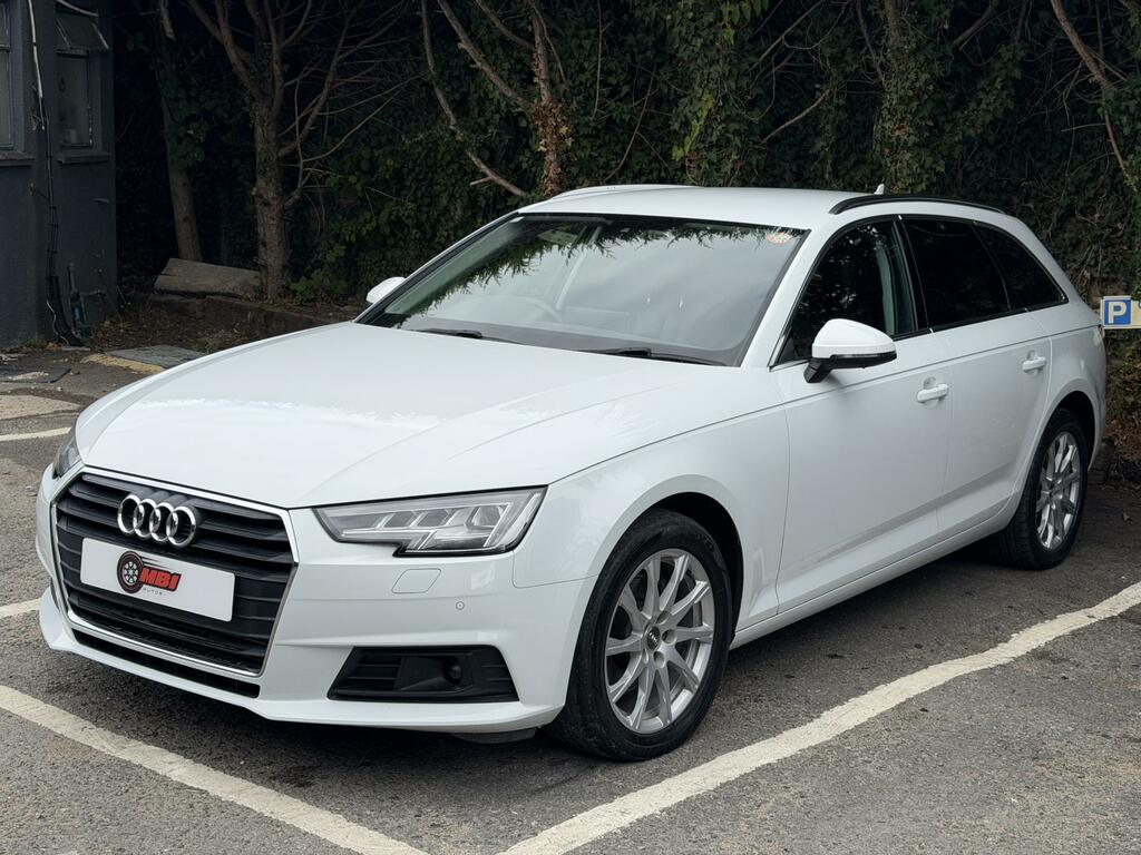Audi A4 Avant Se White #3