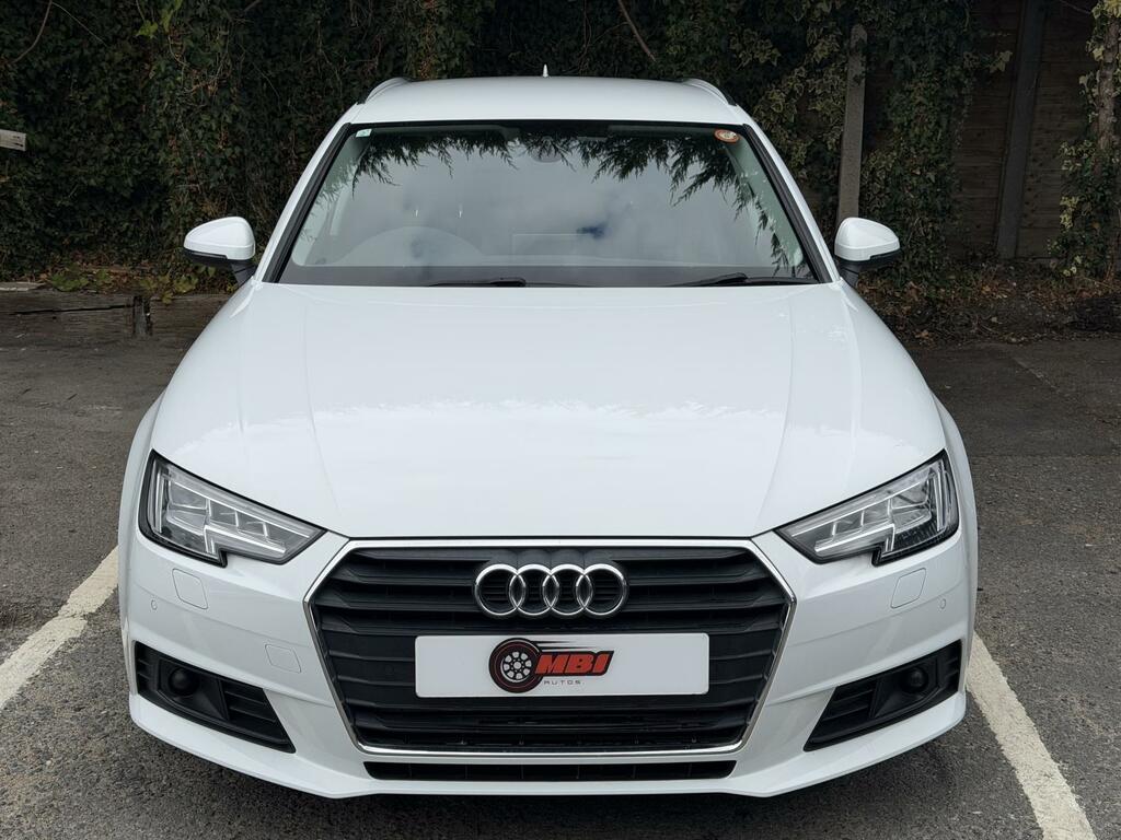 Audi A4 Avant Se White #2