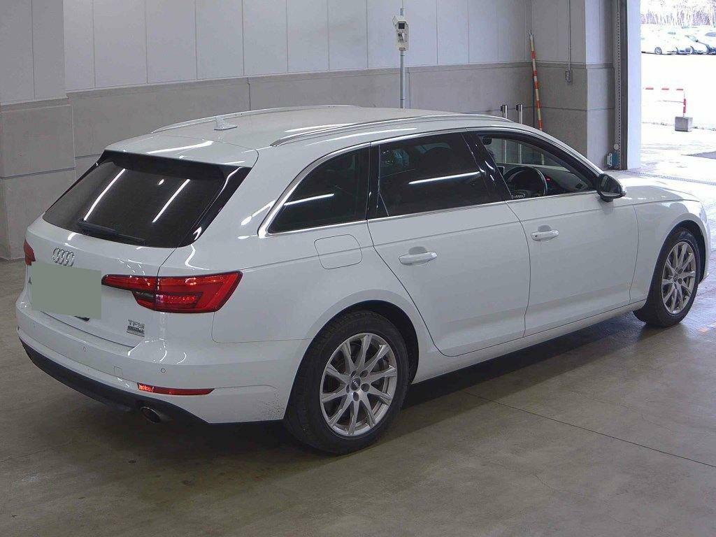 Audi A4 Avant S Line White #2