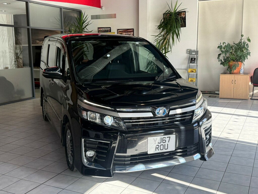 Toyota Noah Mpv 2026 Black #2