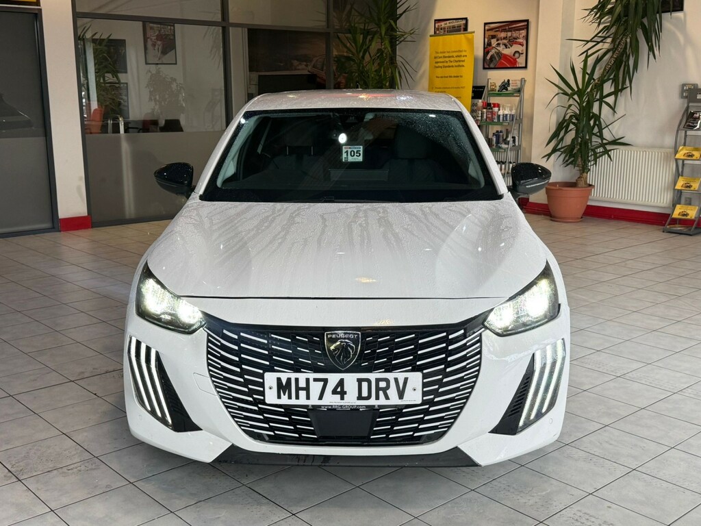 Peugeot 208 1.2 New 208 Allure 1.2L Puretech 100 Ss White #3