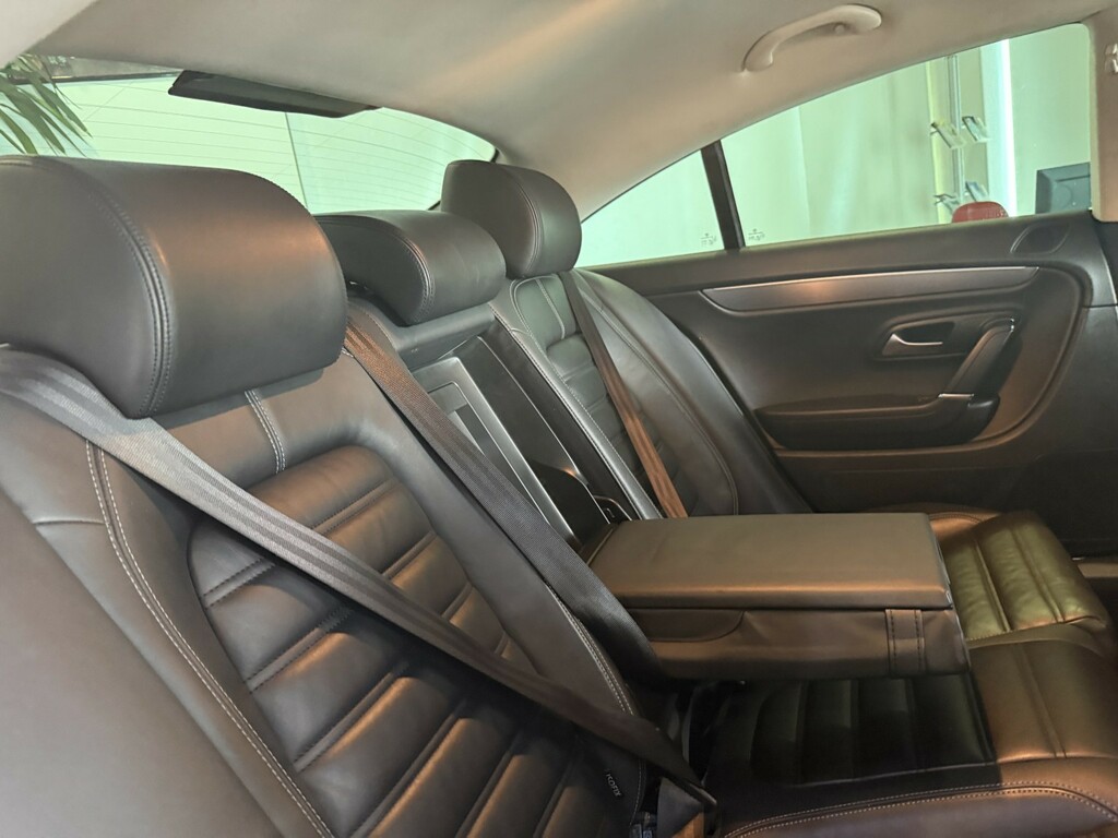 Volkswagen CC Coupe Black #9