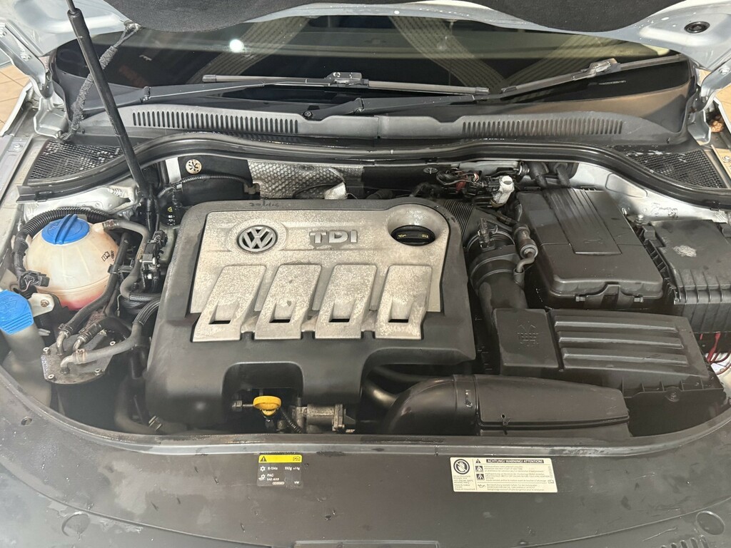Volkswagen CC Coupe Black #19