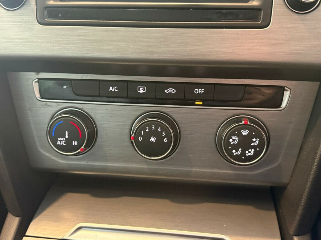 Volkswagen Passat  Silver #19