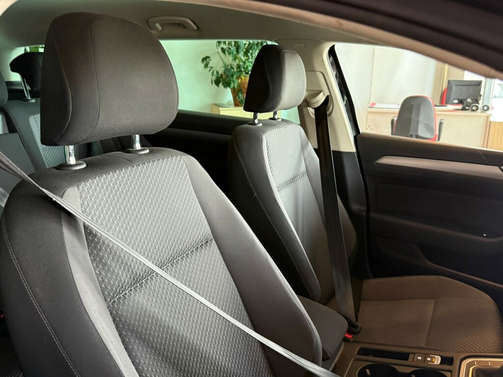 Volkswagen Passat  Silver #13