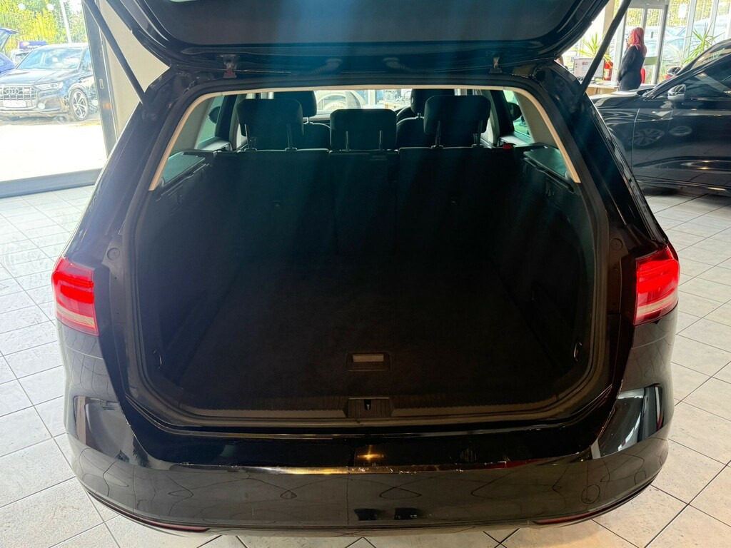 Volkswagen Passat  Silver #16