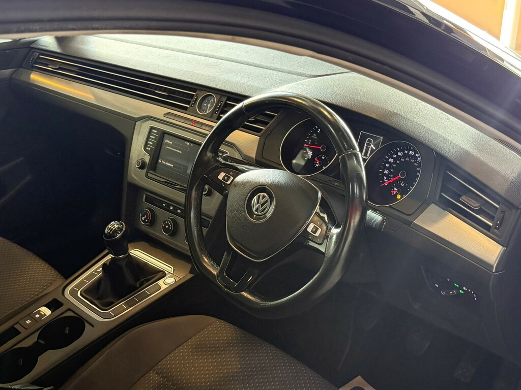 Volkswagen Passat  Silver #14