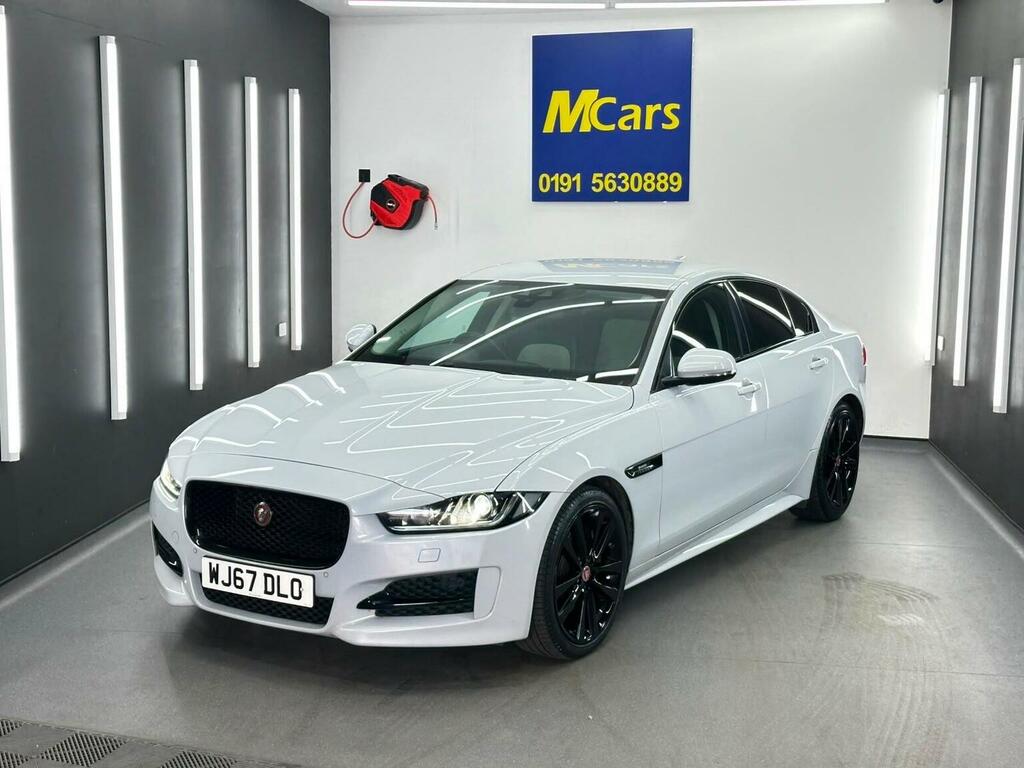 Jaguar XE 2.0I R-sport Euro 6 Ss White #4
