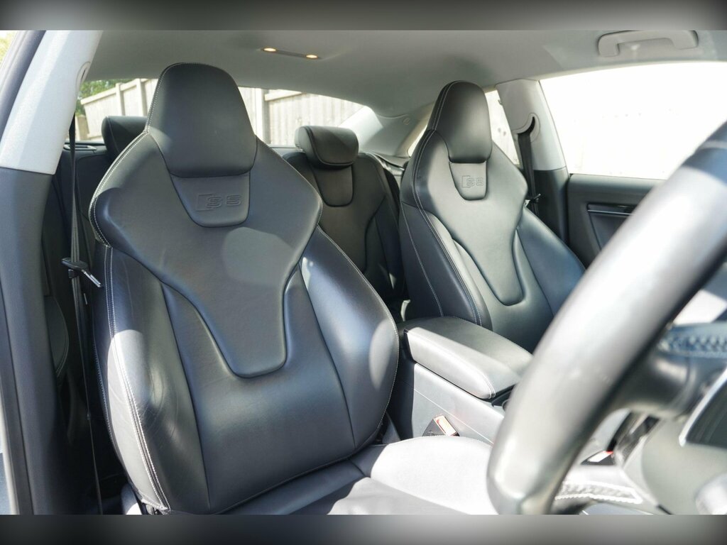 Audi S5 3L Black Edition Blue #11