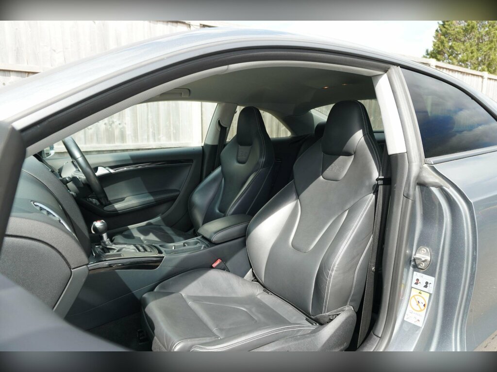 Audi S5 3L Black Edition Blue #21