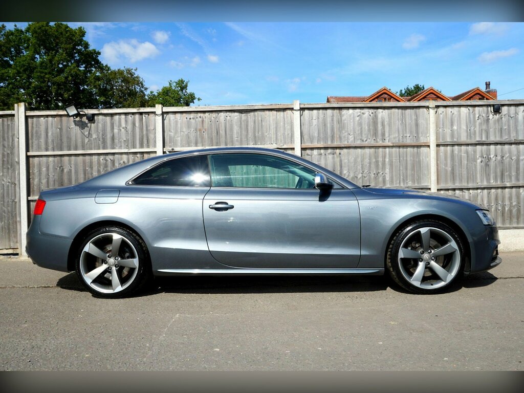 Audi S5 3L Black Edition Blue #17