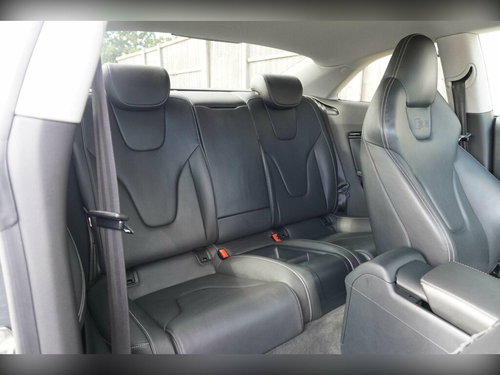 Audi S5 3L Black Edition Blue #10
