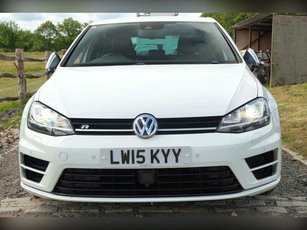 Volkswagen Golf 2.0 Tsi Bluemotion Tech R Hatchback Dsg White #4