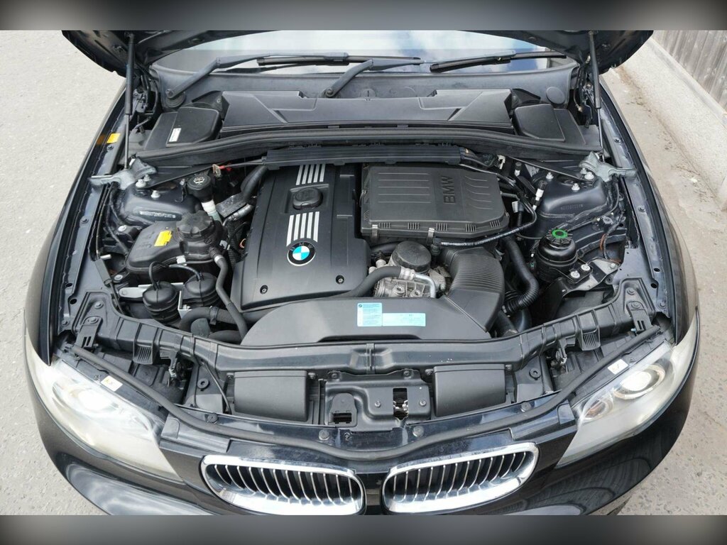 BMW 1 Series Convertible Black #15