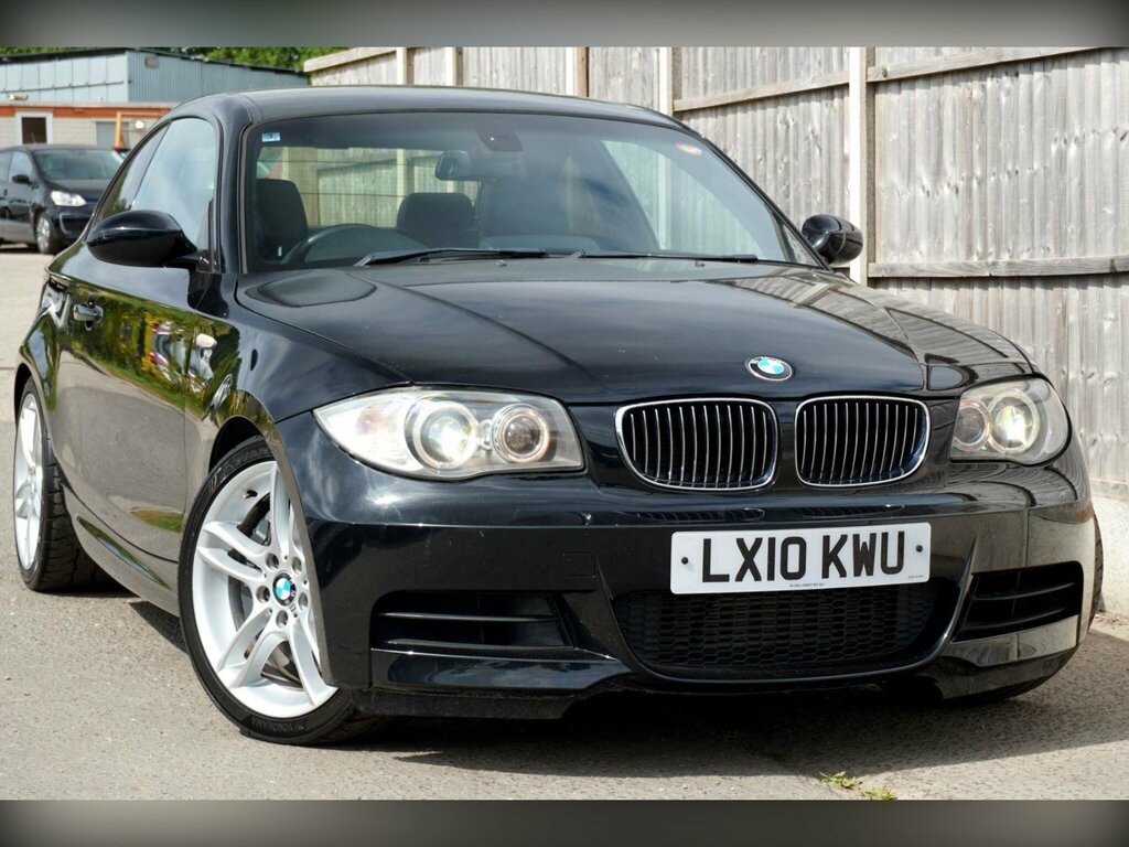 BMW 1 Series Convertible Black #1