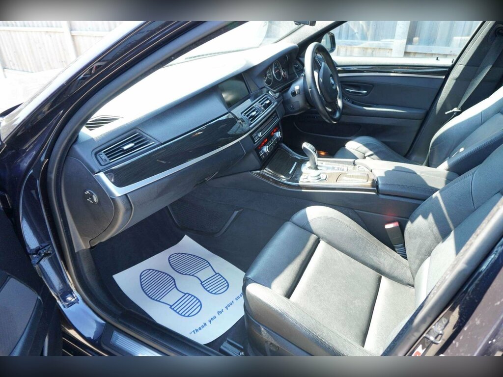 BMW 5 Series 2012 12 3.0 Blue #20