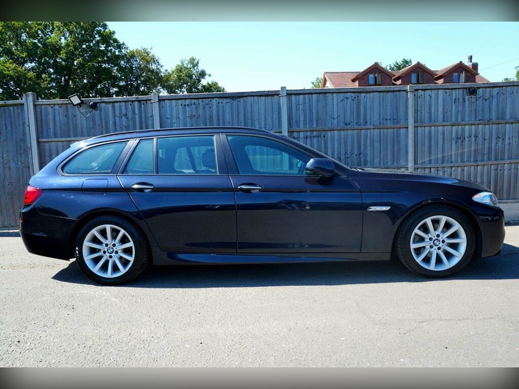 BMW 5 Series 2012 12 3.0 Blue #25