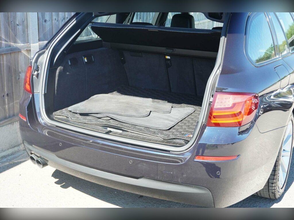 BMW 5 Series 2012 12 3.0 Blue #13