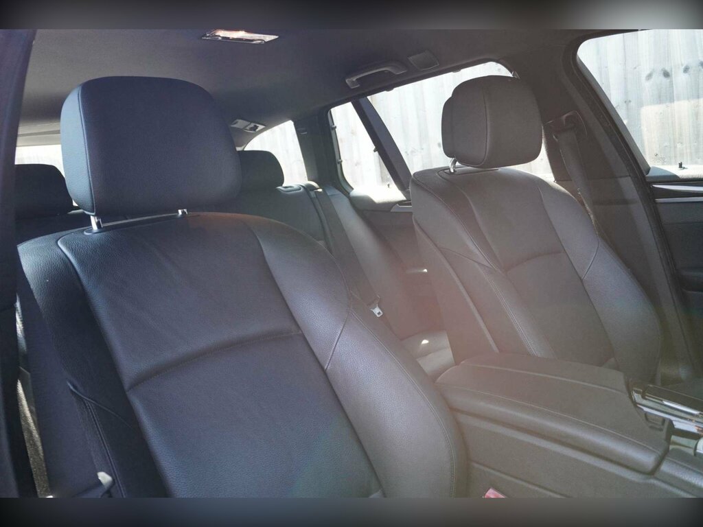 BMW 5 Series 2012 12 3.0 Blue #10